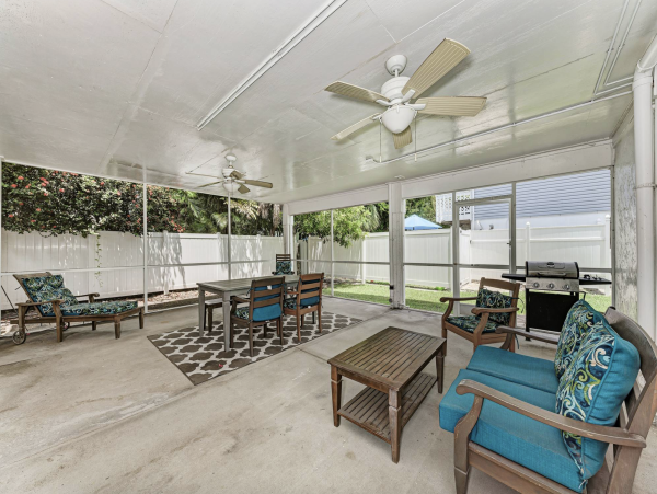 Three Bedroom Pool Duplex in Holmes Beach